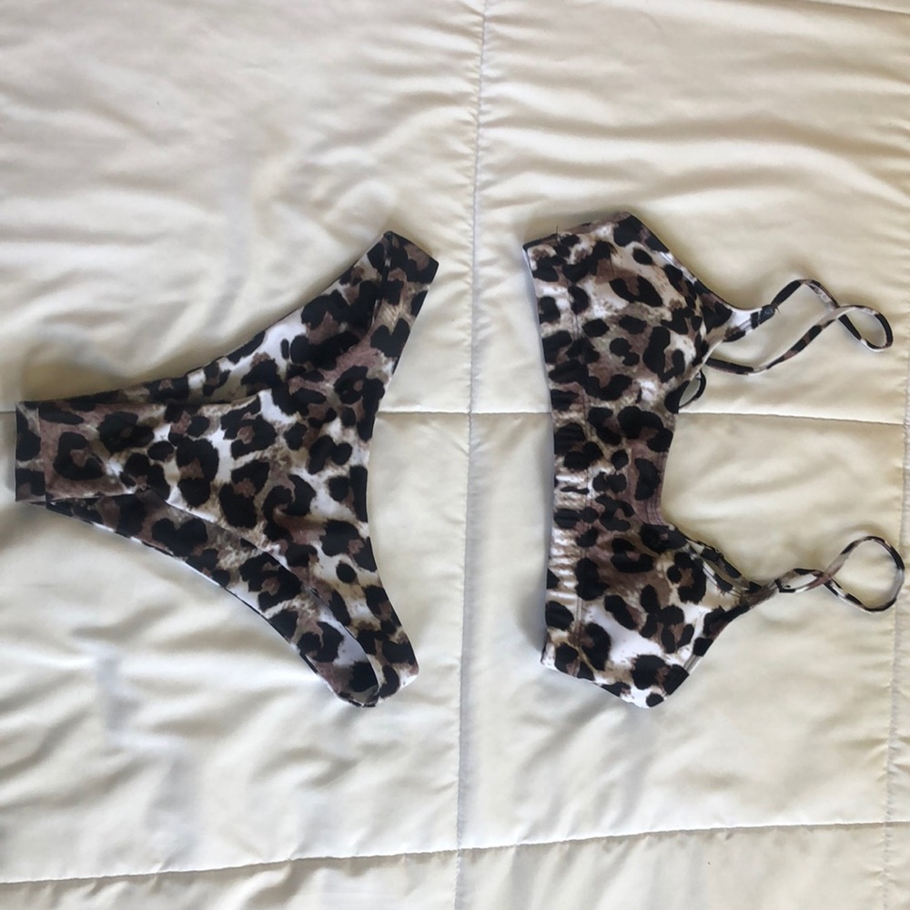 Bathing suit